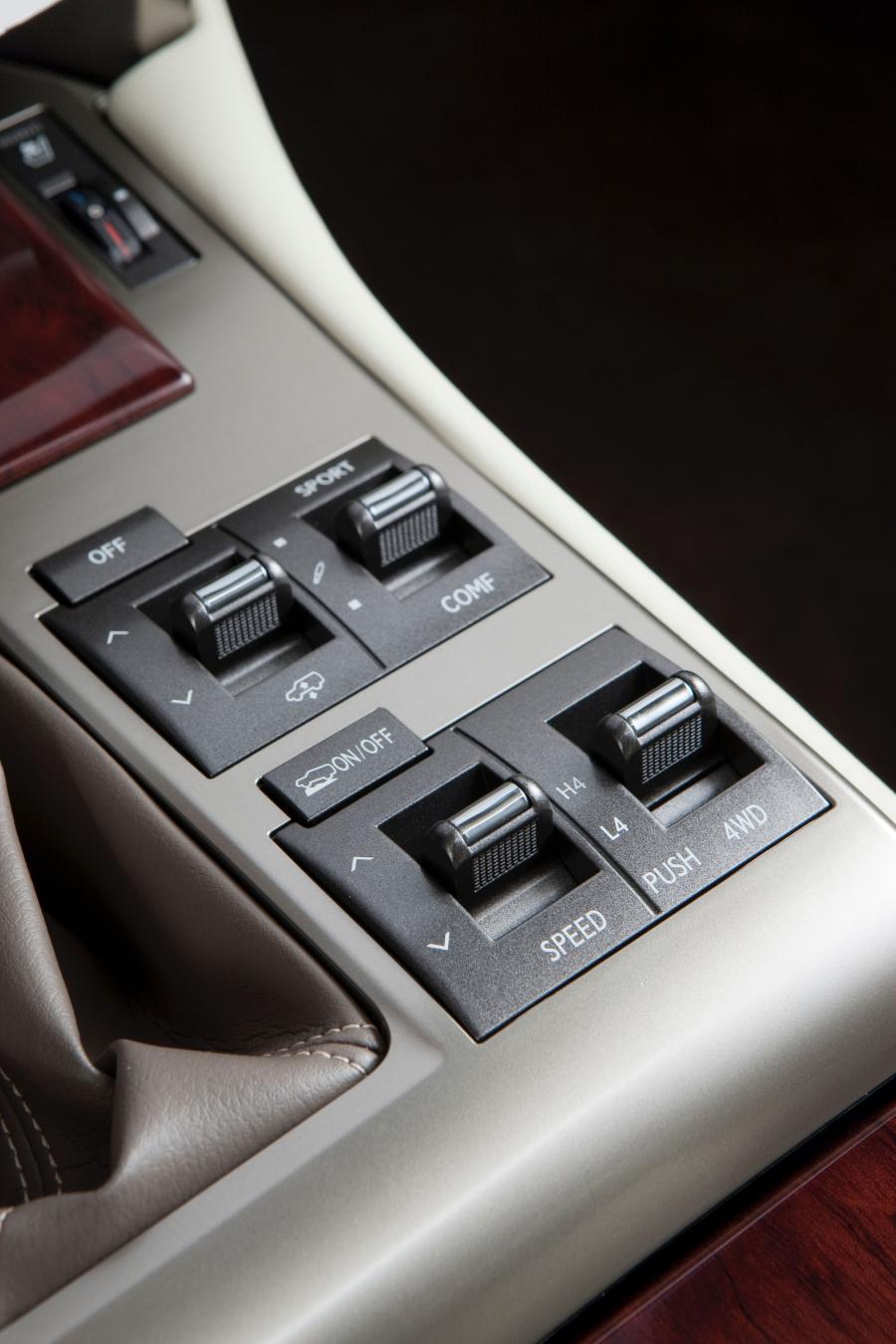  Lexus GX460 2010 года  (фото 77 из 153)